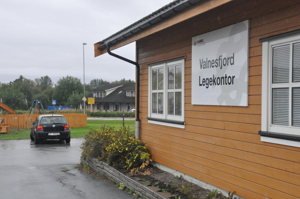 Valnesfjord legekontor er blitt skiltet ordentlig.
 Foto: Sylvia Bredal