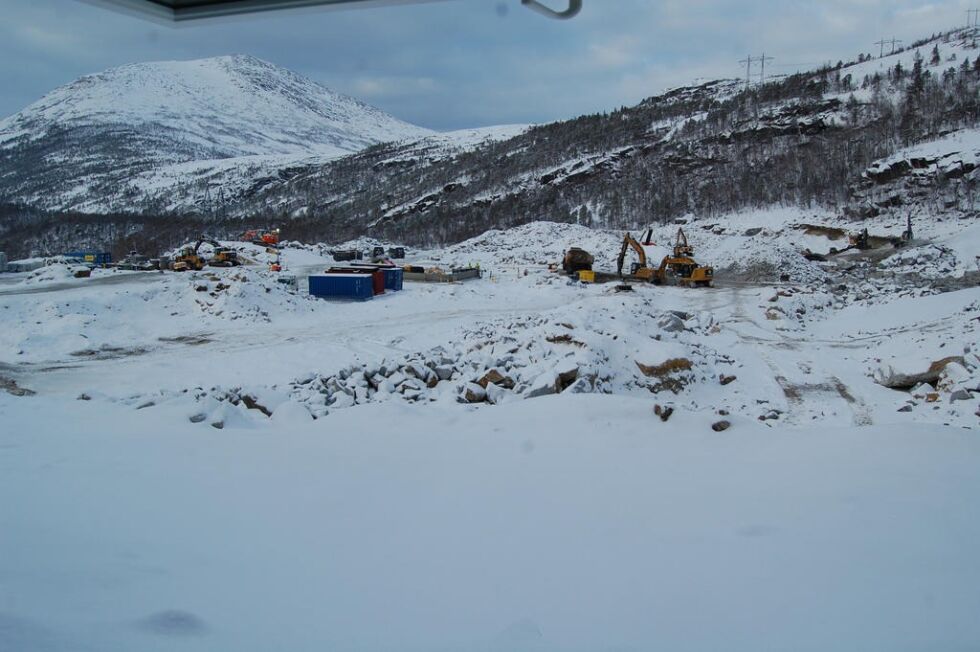 STORT OMRÅDE. I vinter tok vi dette bildet fra anleggsområde. Det viste seg ikke å være nok stein til hele prosjektet i området.
 Foto: Stig Bjørnar Karlsen