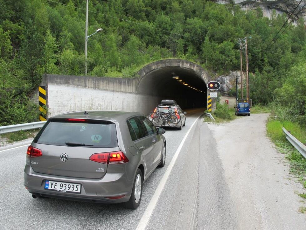 REDUSERT FART. Statens vegvesen ønsker å sette ned fartsgrensen i Kvænflågtunnelen på grunn av den store andelen med tunge kjøretøy.
 Foto: Frank Øvrewall