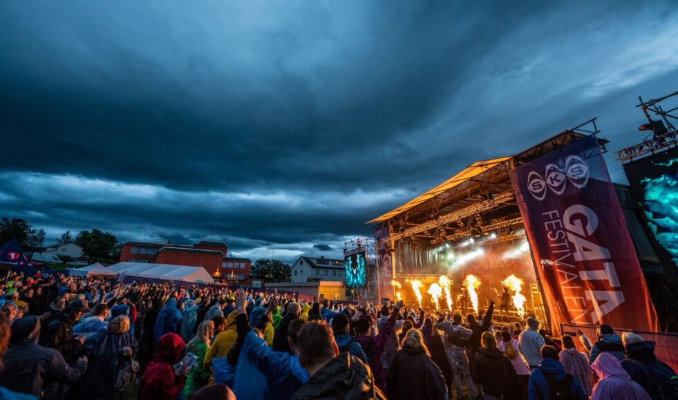 MANGE KOM. Gatafestivalen ble en stor suksess på Fauske. Nå kan du straks kjøpe billetter til neste år. Foto: Aleksander Ramsland