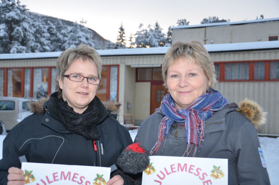 JULEMESSE. Hege Wikberg (t.v.) og Hanne Rørvik vil sammen med over 30 utstillere skape tidenes største julemesse i Saltdal.
 Foto: Sverre Breivik