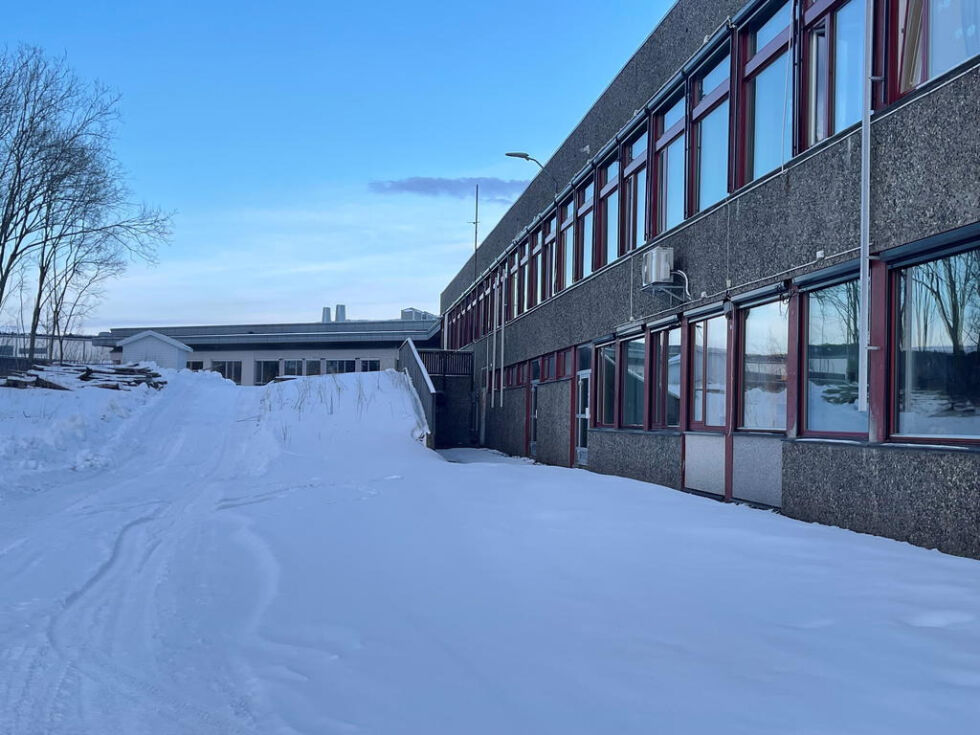 GODT GJEMT. På baksiden av det gamle gymnaset på Fauske ligger kommunens største tilfluktsrom. Men det er det ikke mange som vet, ei heller at verken Sørfold, Saltdal eller Beiarn har registrerte tilfluktsrom.
 Foto: Helge Simonsen