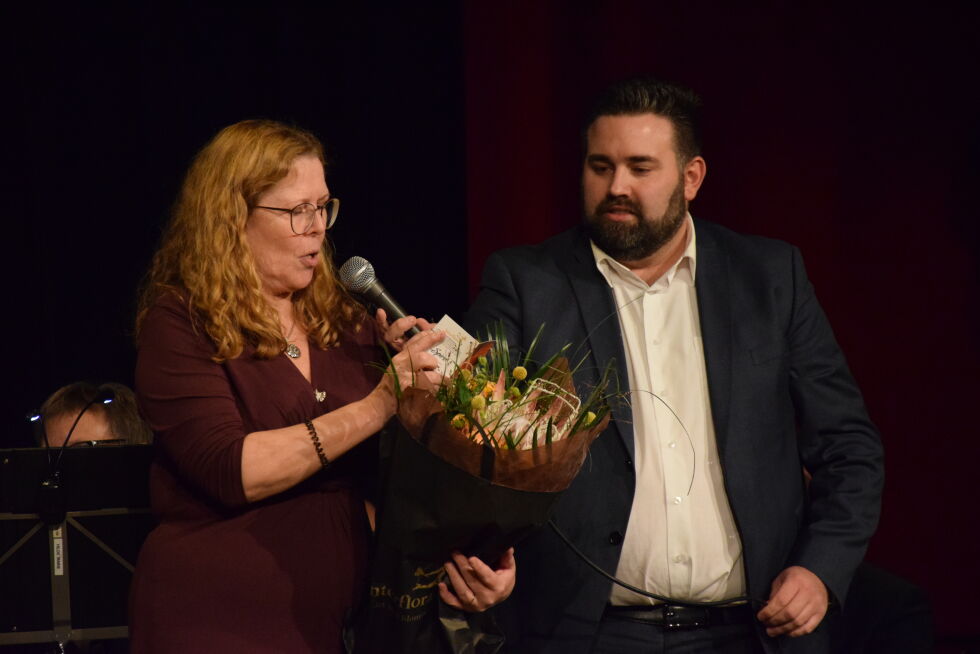 Britt Døving og Kolbjørn Mathisen sitter i styret til Straumen skole og ungdomskorps. Fredag kveld arrangerer Korpsets venner pubkveld.
 Foto: Eva S. Winther