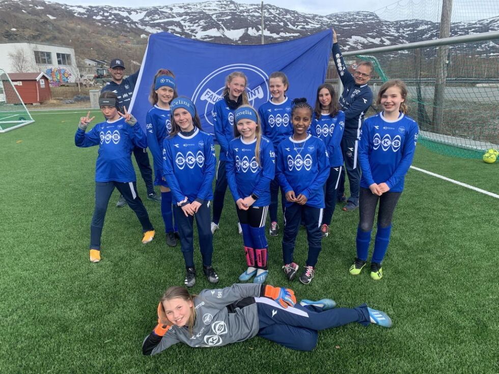 FIKK PRIS. Fauske/Sprint ble vinner av Norges fotballforbund sin Fair play-pris i Nordland fylke.
 Foto: Espen Johansen