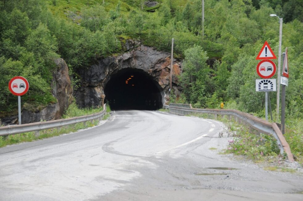 VEDLIKEHOLDES. Sjønståfjelltunnelen er en av fire tunneler som skal få en oppgradering i oktober.