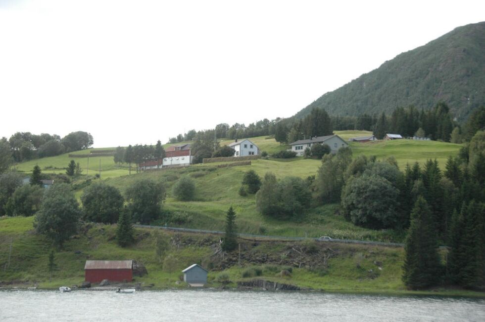 BREDBÅND. Engan/Ørnes i Sørfold er et av områdene som nå kan få bredbånd.
 Foto: Eva S. Winther