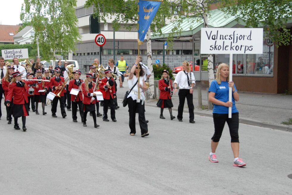 FIKK PENGESTØTTE. Valnesfjord skolekorps fikk 20.000 kroner i støtte fra Nordland Musikkfestuke. Foto: Maria Trondsen