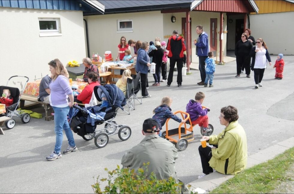 Straumen barnehage er blant arbeidsplassene ungdommene i Sørfold har fått kommunal sommerjobb i år.
 Foto: Frida Kalbakk