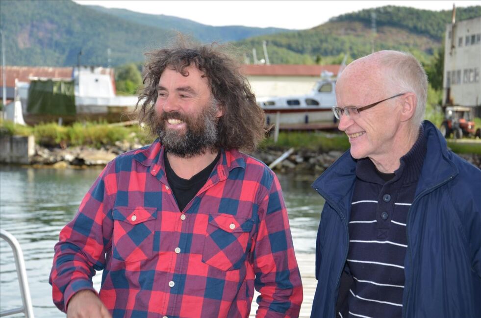 SENTRALE. Båtbygger Kai Linde (t.v.) og Steinar Skogstad er begge svært sentrale i jobben med å få etablert Båtbyggermuseum i Saltdal. Onsdag kom et svært viktig tilskudd i form av 600.000 kroner. Foto: Sverre Breivik