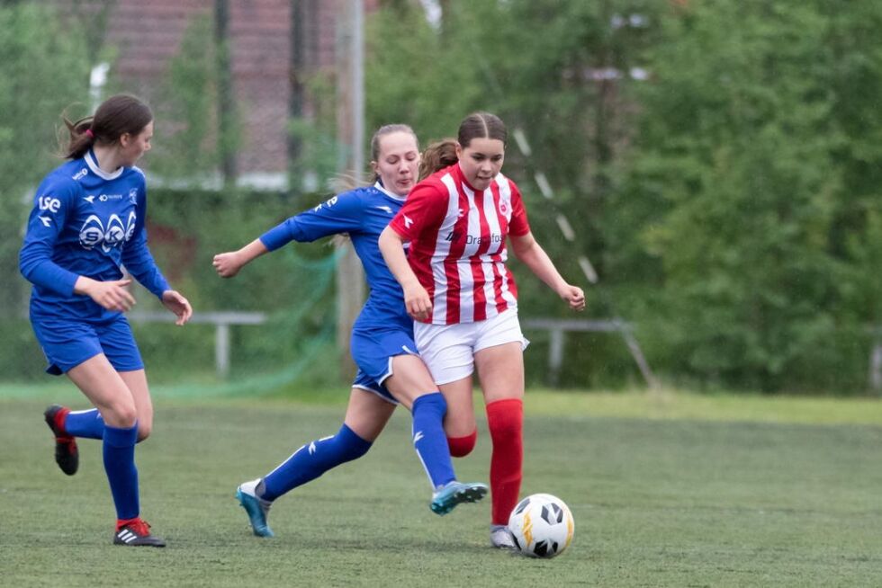VANT. Linnea Pettersen scoret 15 mål i serien for FKSK J19, og bidro sterkt til at de vant serien sin.
 Foto: Tommy Pettersen