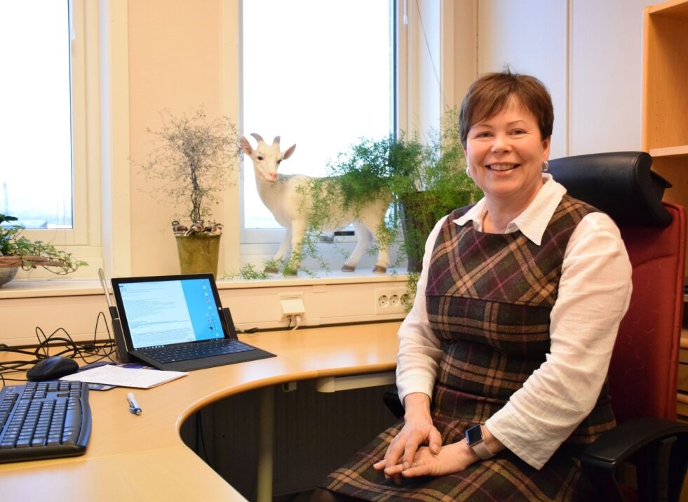 ØNSKER FORSKNING. Leder i rovviltnemnda i Nordland, Siv Mossleth ønsker at forskere skal finne ut hvordan gårdbrukere blir påvirket av at rovdyr tar husdyra deres. Foto: Ina Sand Solli
