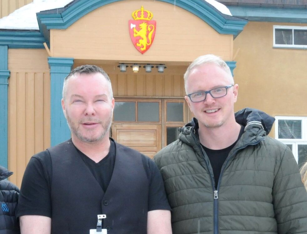 AKTIVITET. Frode Haugen og Svein Morten Aune ved Vanitas-klinikken skaper aktivitet på Vensmoen. Foto: Maria E. Trondsen