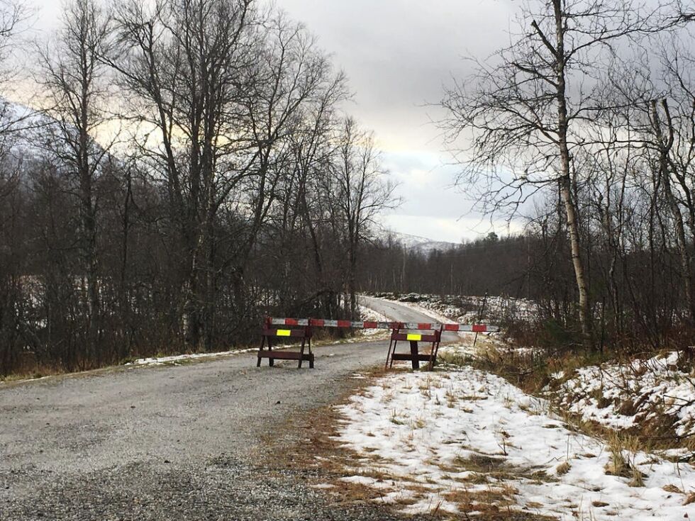 STENGT. Trolldalsveien som går mellom Øvre Evjen og Helland i Sørfold, er permanent stengt. Tidligere har den kun vært stengt i vårløsningen. Arkivfoto: Eva S. Winther