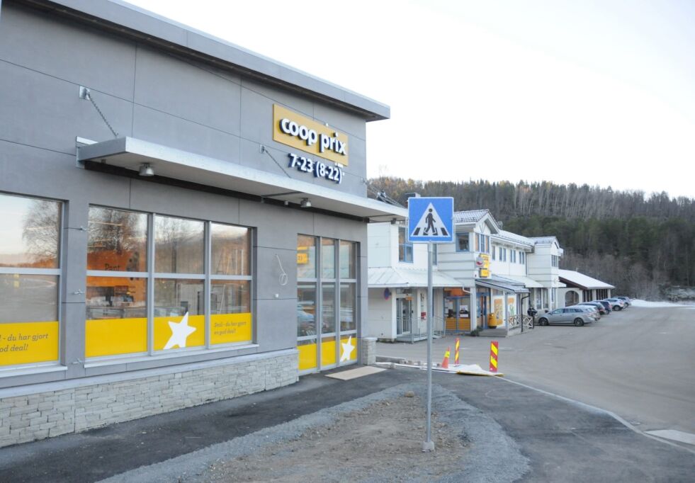 ER MED. Prix-butikken på Straumen er blant de lokale butikkene som er med på en landsomfattende ryddeaksjon. Foto: Eva S. Winther