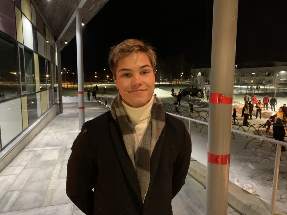 HOLDT APELL. Elias Trones (17) er leder av Fauske ungdomsråd og sitter også i Ungdommenes Fylkesråd.
 Foto: Linn Braseth-Gulliksen