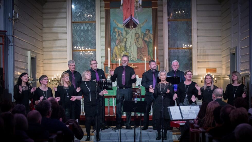 JULEKONSERT. Det lille Fauske-koret Balaklava har julekonsert i Fauske kirke 1. desember.
 Foto: Torger Karlsen