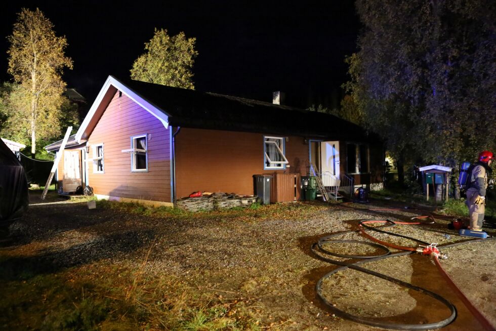 Huset i Nermoveien ble totalskadet etter brannen tirsdag kveld.
 Foto: Bjørn L. Olsen