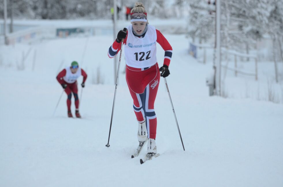 TIL HOLMENKOLLEN. Andrea Karoline Holmstrøm fra Fauske IL er én av løperne Nordland skikrets har tatt ut til Ungdomsstafetten i Holmenkollen 15. mars.
 Foto: Espen Johansen