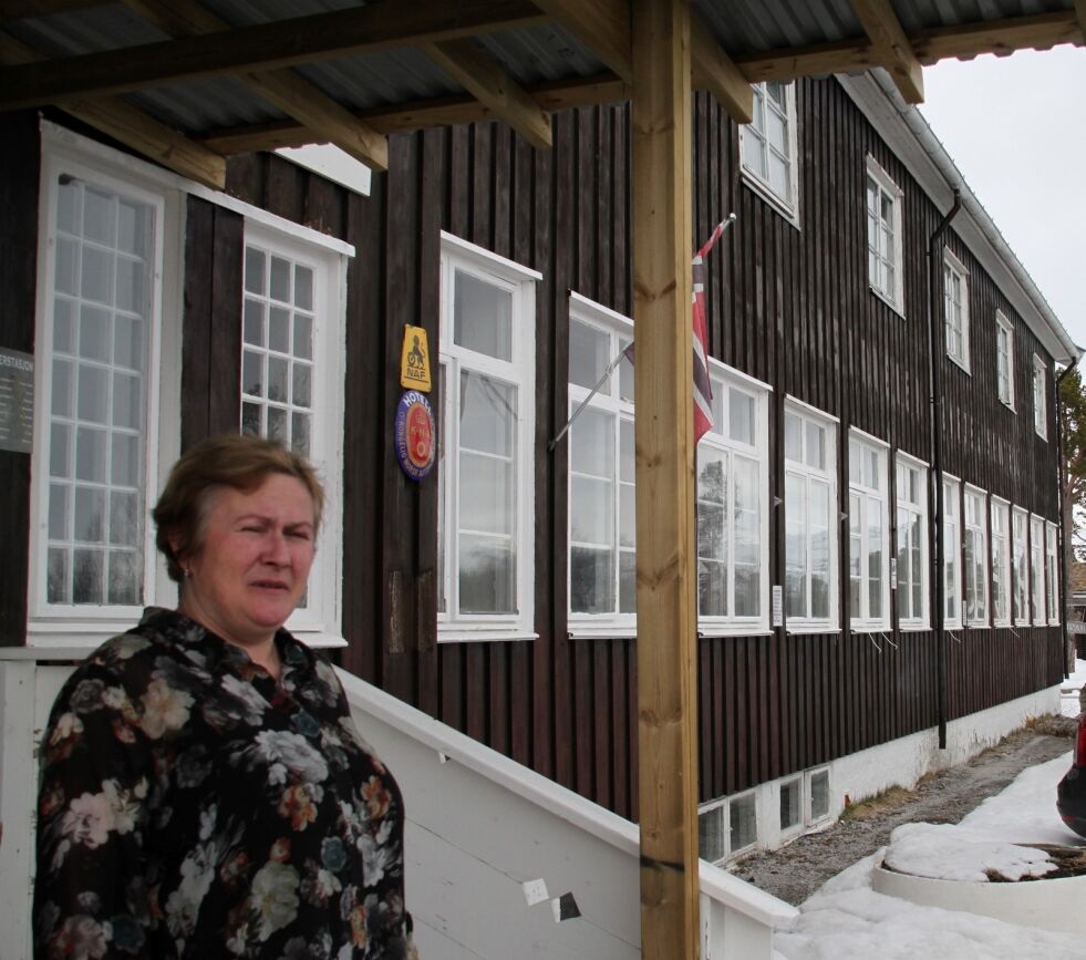 KAN BLI MOTTAK. Hotellvert Sissel Ilstad overtok driften av Saltfjellet hotell i januar i fjor, og har hatt en vekst siden. Hun ønsker å fokusere på videre drift, men åpner for at hotellet ved behov kan bli flyktningmottak en liten periode. Arkivfoto: Knut F. Olsen