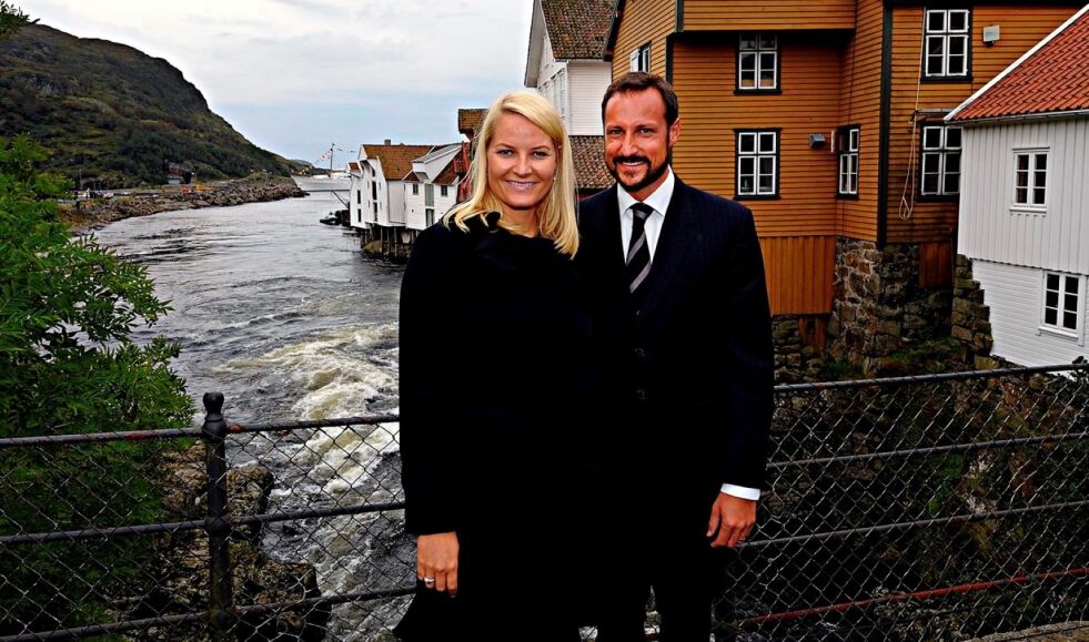 AVSLUTTER FØR. Kronprinsparet ønsker å avslutte besøket sitt på Straumen i stedet for i Røsvik. Foto: Slottet