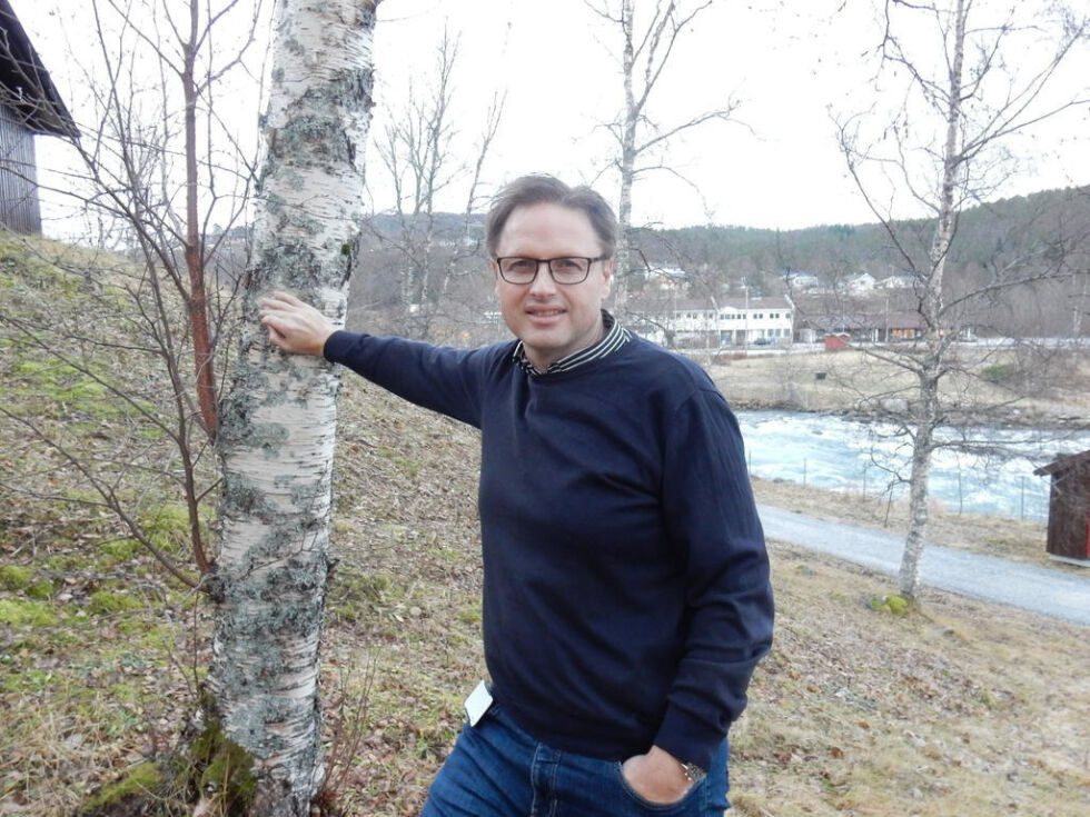 LAGET FORSLAG. Kommunedirektør i Sørfold, Stig Arne Holtedahl, har utarbeidet forslag til ny organisasjonsstruktur for å effektivisere drifta.
 Foto: Bente Braaten