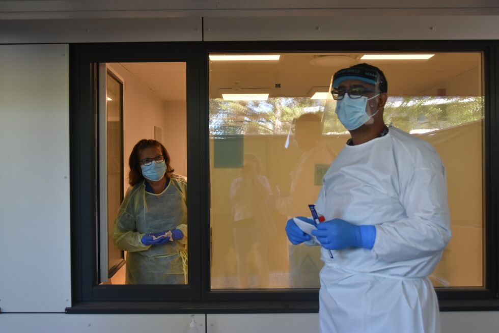 Det er rundt et år siden vi begynte å skrive om koronaviruset her i Indre Salten. Bildet er fra test-teamet på Fauske i juni 2020.
 Foto: Sylvia Bredal