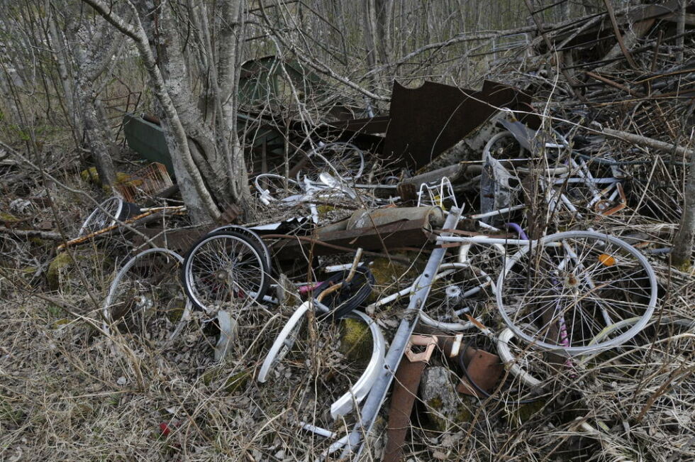 Gamle sykler er noe av det man kan kaste i konteinerne for jern og metall-søppel.
 Foto: Arkiv