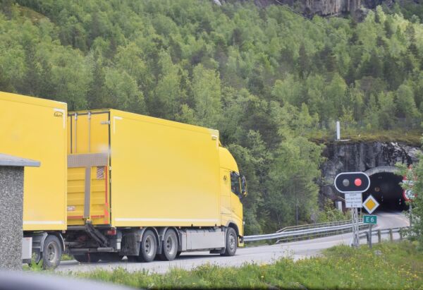 Tunnel-inspeksjon fører til ventetid på E6 i Sørfold