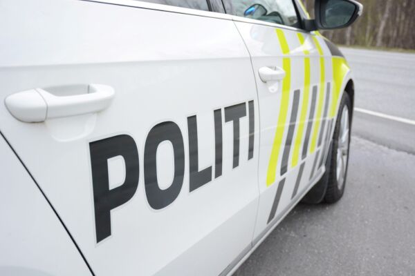 Politiet etterlyser bil med falske skilter