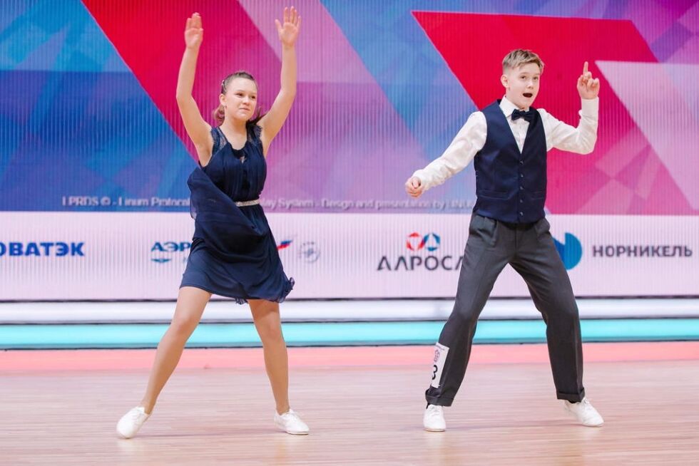 GODE. Martine Bjørnstad Karlsen og Thobias Jacobsen danset til sjetteplass i et stevne i Ukraina i helgen.
 Foto: WRRC