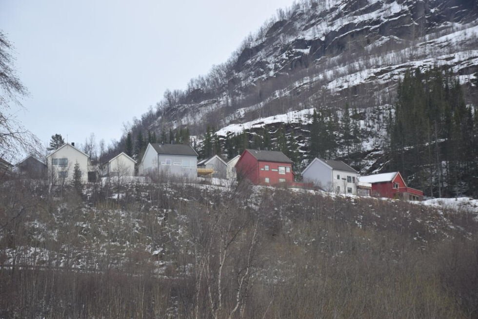 Her i Sørfjorden i Sørfold kan det bli bygget to nye kommunale boliger for utleie.
 Foto: Eva S. Winther