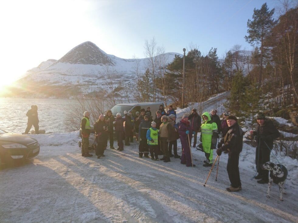Søndag 7. februar blir det Månedens luftetur til og utegudstjeneste på Mørsvikneset. Her fra da den første "lufteturen" ble arrangert der.
 Foto: Geir Anders Berg