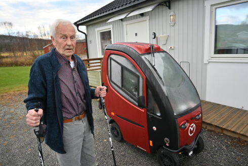 Uføre Magne (83) nektes å sette  opp «garasje» til sin handicapscooter