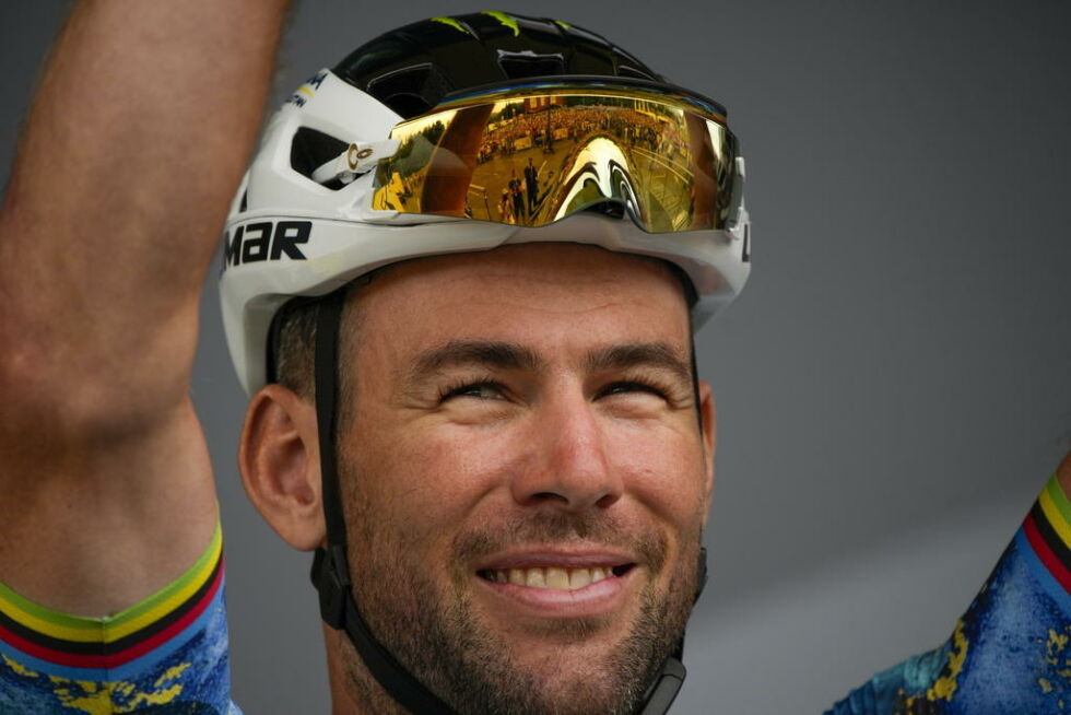 AKTUELL. Kan Sir Mark Cavendish bli å finne på startstrek i Arctic Race i år? Thor Hoshovd ser ikke helt bort fra at mannen med flest etappeseire i Tour de France i august skal spurte på Rognan og i Fauske. I helgen ble Cavendish adlet av Kong Charles for sine prestasjoner på sykkelen.
 Foto: AP