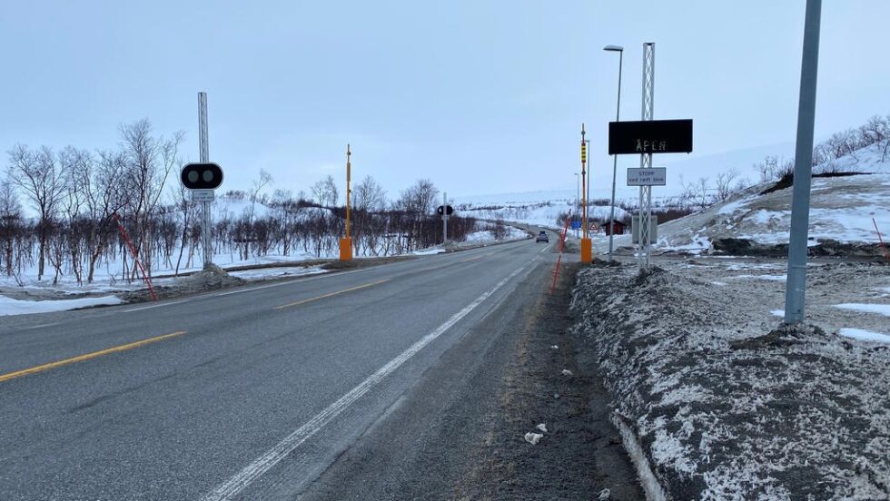KJØRTE FOR FORT. En mann mistet lappen etter å ha kjørt for fort ved bommen ved Sørelva på Saltfjellet.
 Foto: Helge Simonsen
