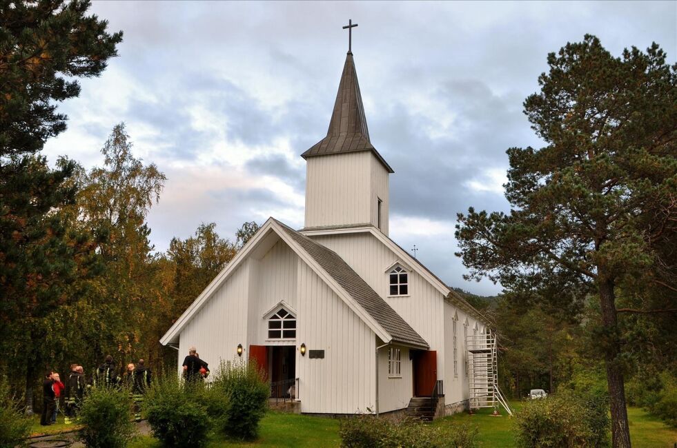 DØMT. Den 36 år gamle mannen som mandag 3. september utførte grovt hærverk i Misvær kirke er nå dømt til 11 måneder ubetinget fengsel. Foto: Lars Olav Handeland