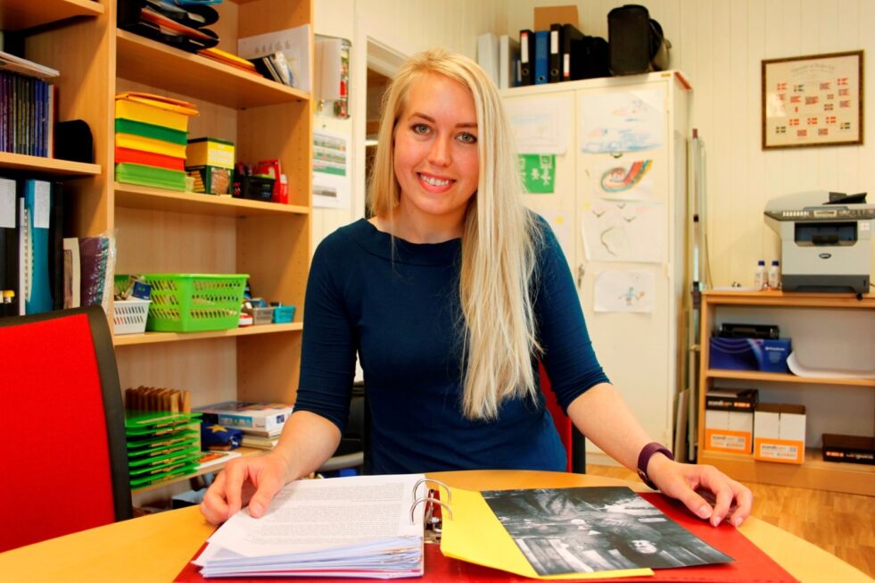 KOM «HJEM» IGJEN. Marianne Berg Hagen (26) bodde på Fauske for åtte år siden, nå er hun tilbake og jobber på Fauske Bygdetun. Foto: Marthe Unosen