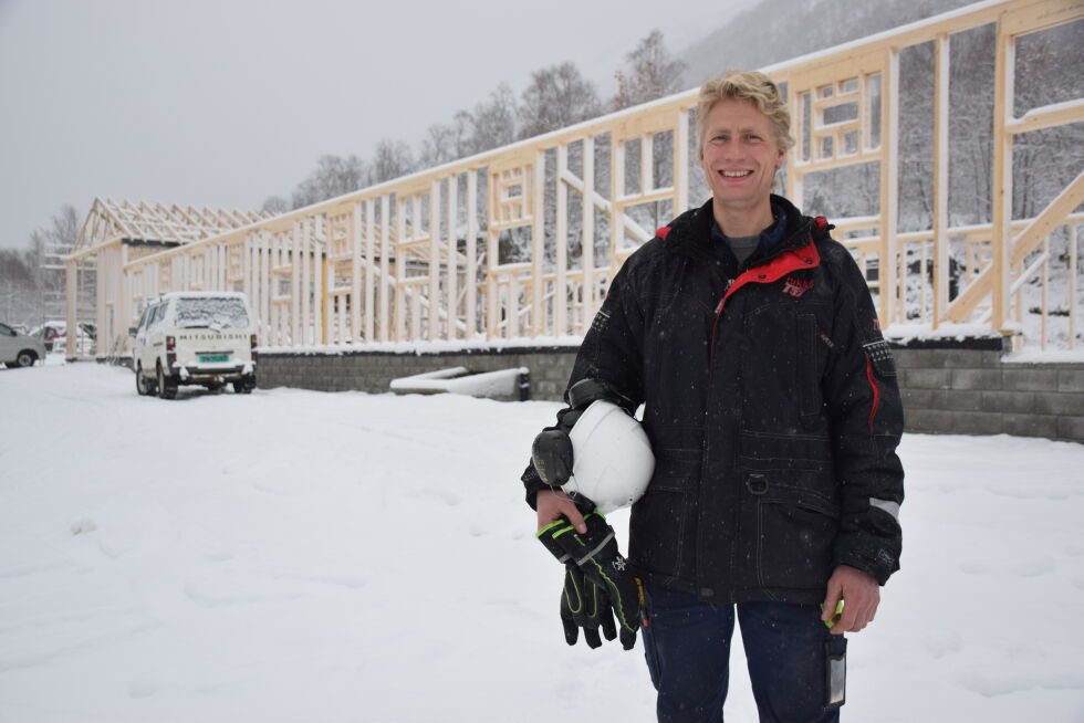 Kenneth Larsen fikk tilskudd og lån fra kommunen til bygging av nytt fjøs i 2017.
 Foto: Eva S. Winther
