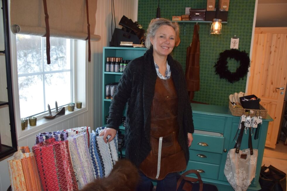 SPENT. Janne Nerem åpner butikk i skomakerverkstedet sitt lørdag 10. februar. Hun er spent på mottakelsen. Alle foto: Eva S. Winther