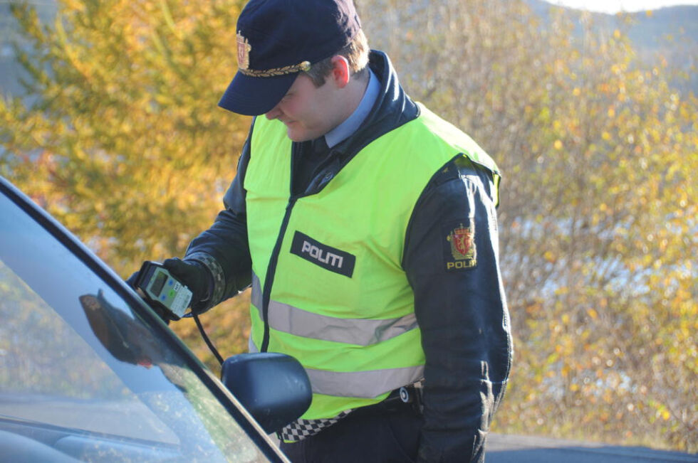 BLÅSTE RØDT. Politiet har startet etterforskning etter å ha stoppen en bilfører som har kjørt med promille.
 Foto: Frida Kalbakk