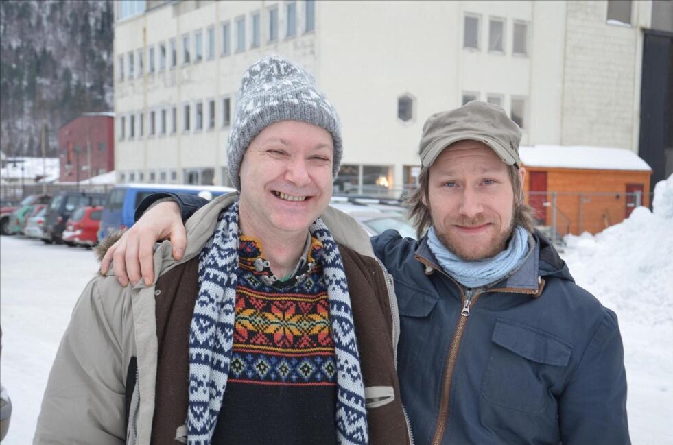 BLÅFROST. Kristian Park var hjemme på Rognan under Blåfrost-festivalen forrige helg. Da tok han kontakt med sin lærmester Jan Olav Vestavik (t.v.).  Begge foto: Sverre Breivik