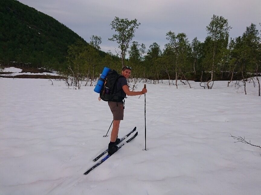 Siri er skiinstruktør og elsker å gå på ski. Her er hun på tur tidligere denne uka.
 Foto: Lars Evjenth