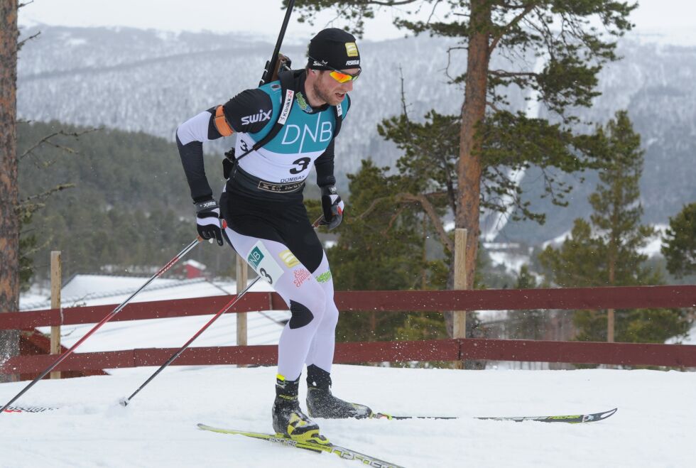 SØLVGUTT. Alexander Os blr nummer to på sprinten under NM i skiskyting lørdag.
 Foto: Svein Halvor Moe