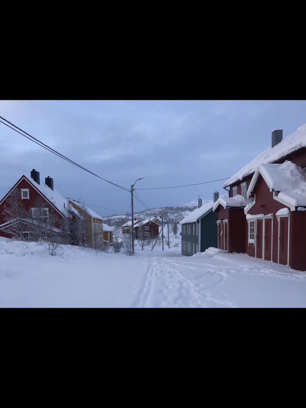 Meteorologene er tidlig ute med å spå hvor det blir hvit jul. Kysten av Nordland ser ut til å få snø, og meteorologene sier også at man som regel ikke skal langt inn i landet for det blir hvitt selv om det er bart ved kysten. Bildet er fra snøsikre Jakobsbakken i Sulitjelma. Foto: Mona Mosti