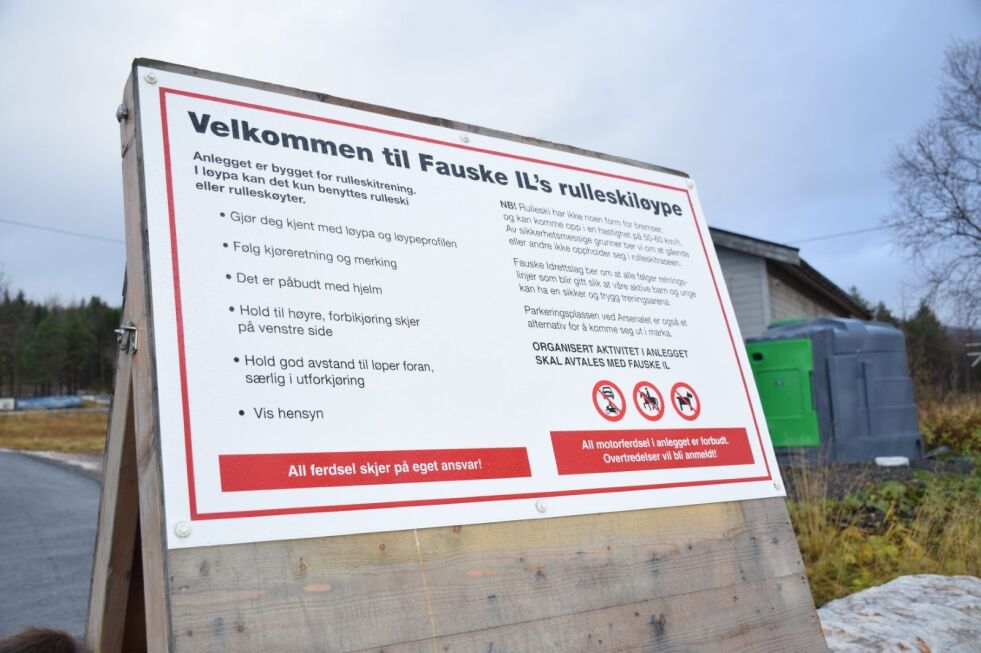 FORBUD. I rulleskianlegget i Klungsetmarka er det forbudt for både ridende, kjørende og fotgjengere som lufter hunden. Foto: Frida Kalbakk