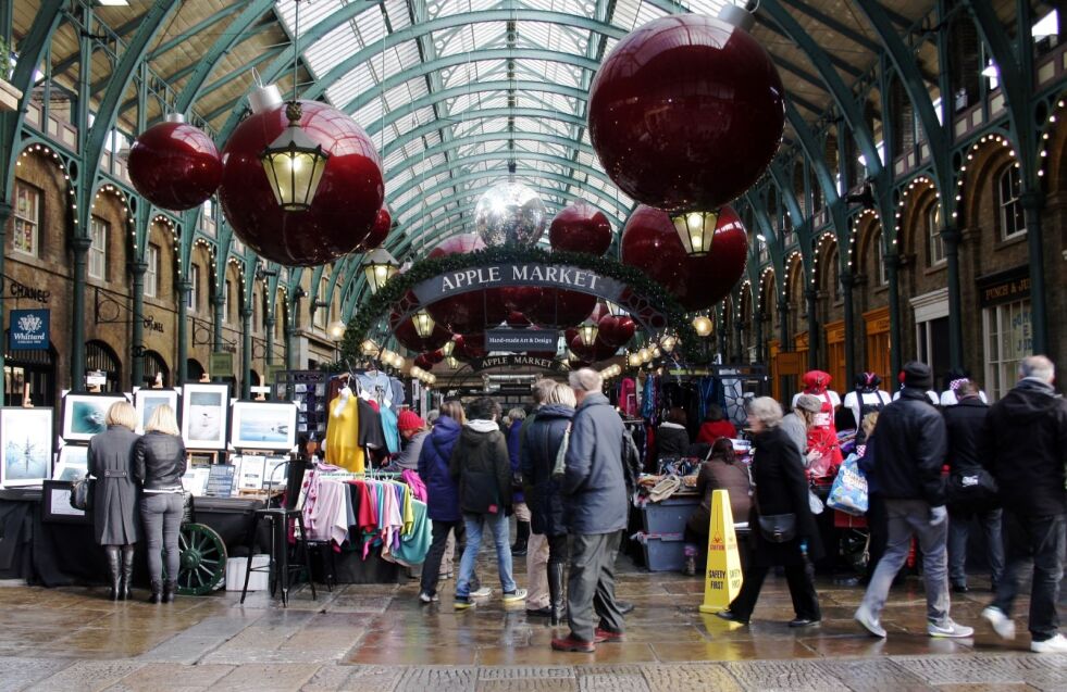 SHOPPING. Covent Garden i London er et skikkelig trekkplaster for shoppelystne, særlig i førjulstida. Foto: Frida Kalbakk