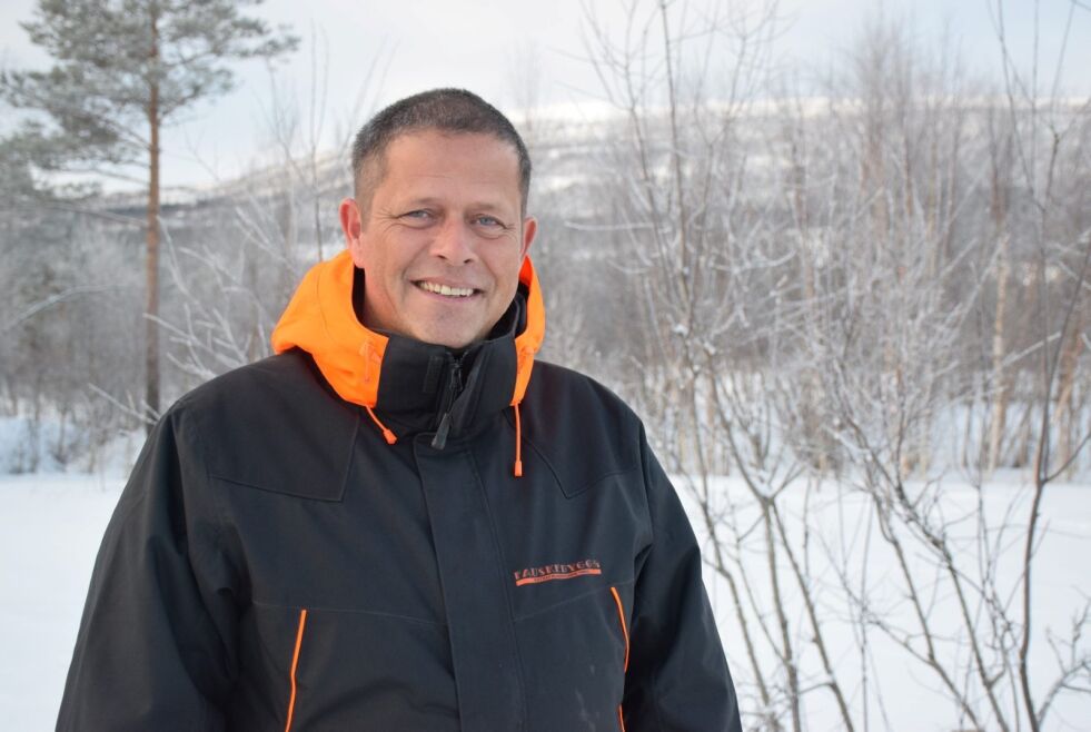 SULISMANN. Nylig ble Ørjan Valla (48) ansatt som daglig leder i Fauskebygg, firmaet som faren hans var med på å bygge opp. Han bor i Sulis og bruker mye fritid på hytta i Såki. Foto: Eva S. Winther