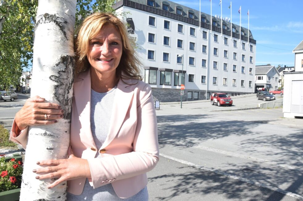 TØFT VALG. Hotelldirektør Trine Nøvik bekrefter for Saltenposten at de har engasjert  arkitektfirmaet Snøhetta til å tegne nye Fauske Hotell. Foto: Sylvia Bredal