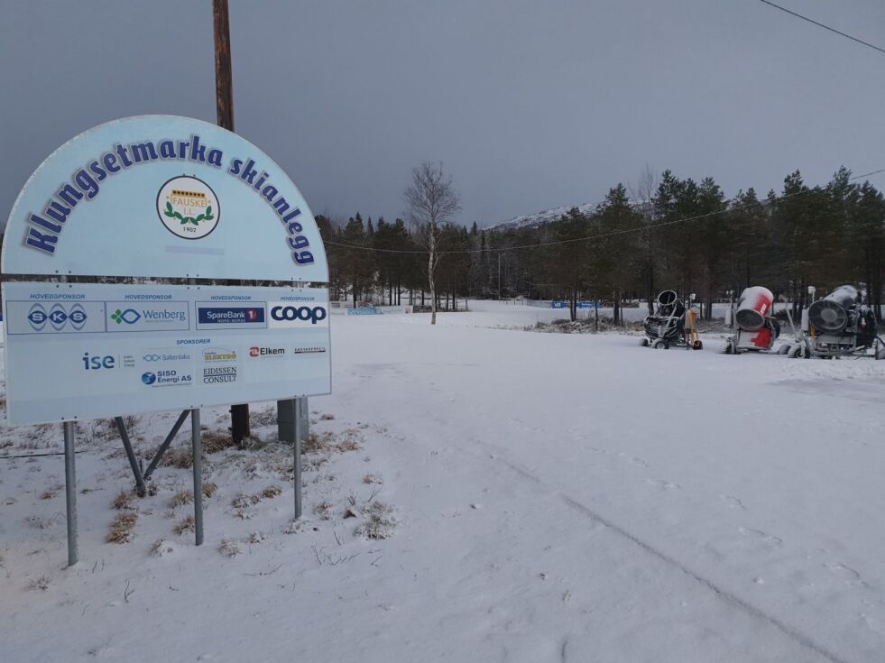 Nå er det mulig å ta seg en skitur i Klungsetmarka igjen, men Fauske IL ber folk om være obs siden det er stedvis veldig lite snø.
 Foto: Fauske IL langrenn