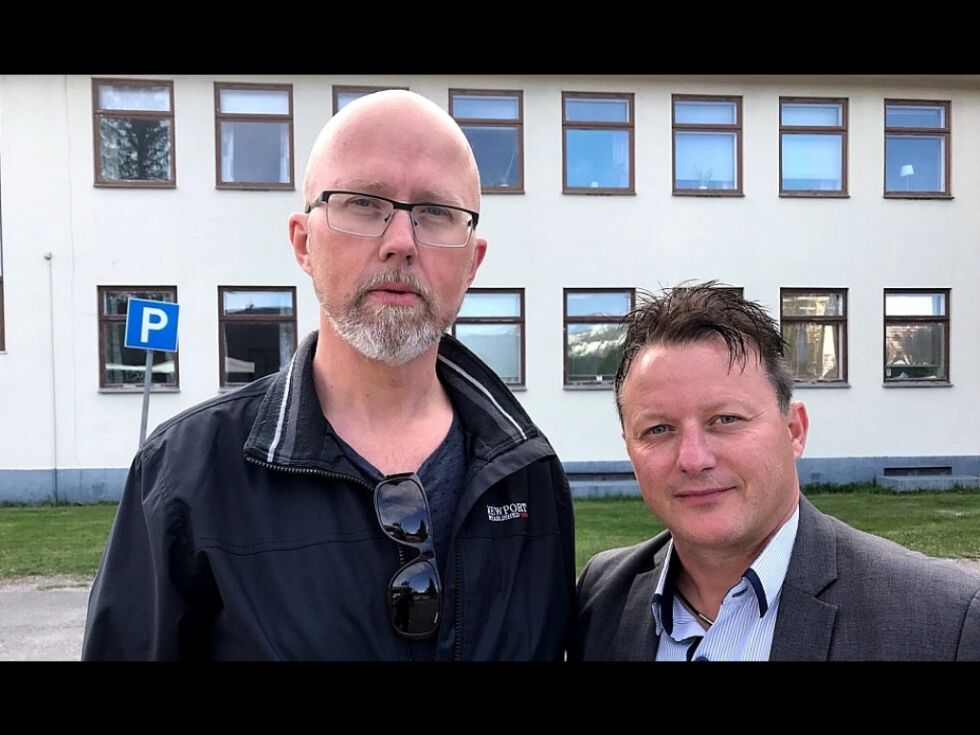 KRITISK. Ole Bøhlerengen og Paul Gunnar Jansen er svært misfornøyd med at det ikke skal bli Teknikk og industriell produksjon på Saltdal videregående skole til høsten. Årsaken er for få søkere.
 Foto: Saltdal Høyre